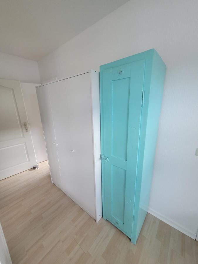 Messezimmer Am Thewissenweg Düsseldorf Exterior foto